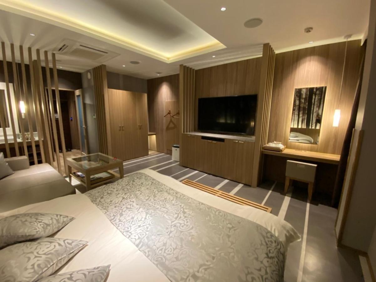 ホテル ポルト 男塾ホテルグループ (Adults Only) Himeji Dış mekan fotoğraf